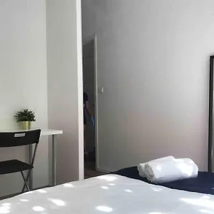 New Cozy With Private Bathroom P-room 1 Appartement