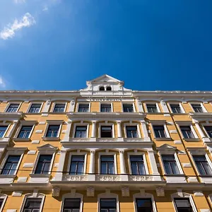 Lehrerhaus Hotel Viena